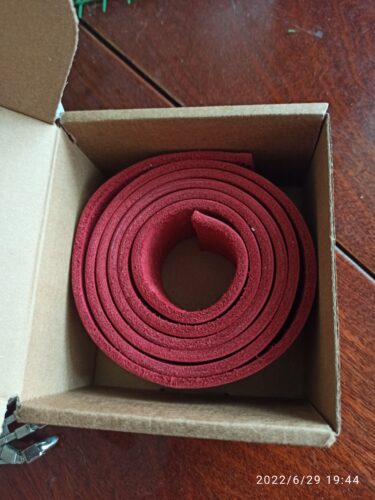 Ременная заготовка цвет красный 130-4 см. толщина 3.2 мм. photo review